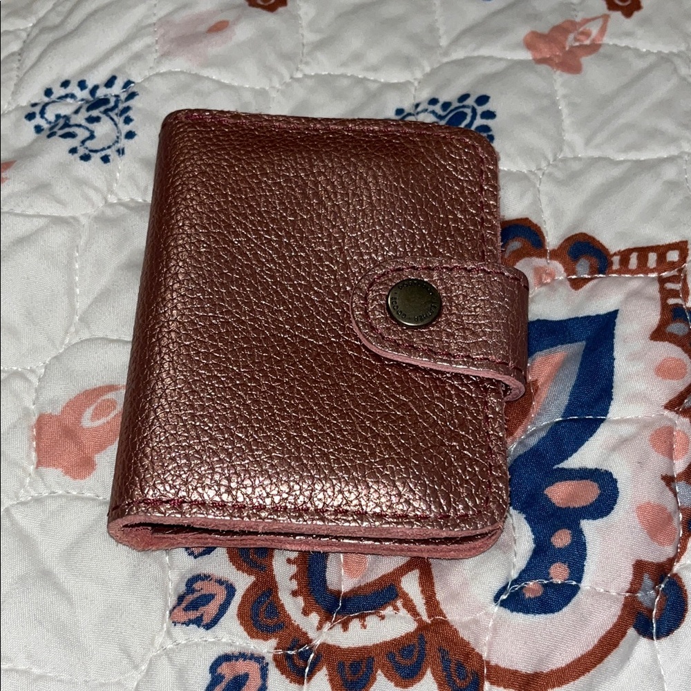 Metallic Pink supernova mini bifold wallet